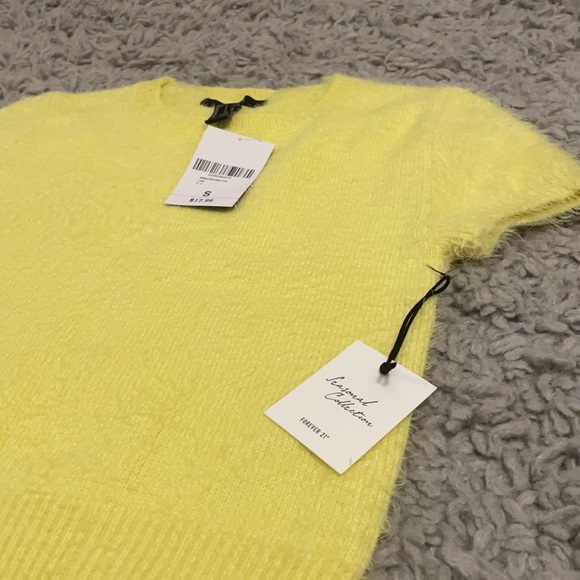 Yellow sweater top - Picture 2 of 3